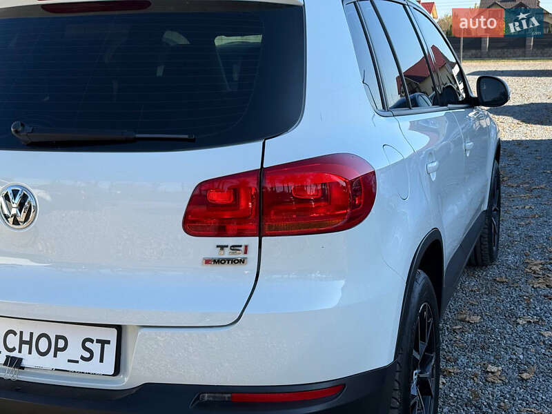 Внедорожник / Кроссовер Volkswagen Tiguan 2016 в Стрые