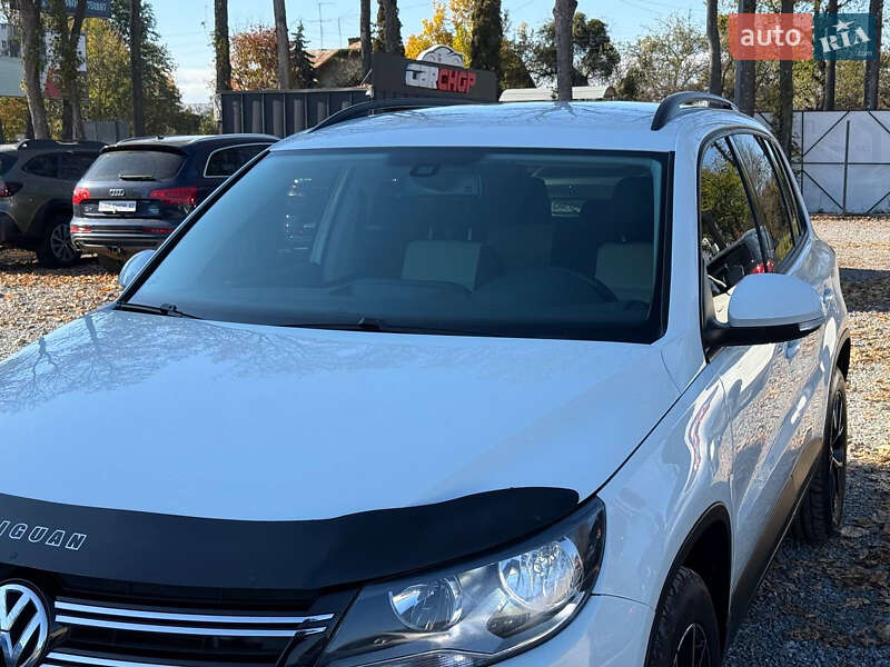Внедорожник / Кроссовер Volkswagen Tiguan 2016 в Стрые