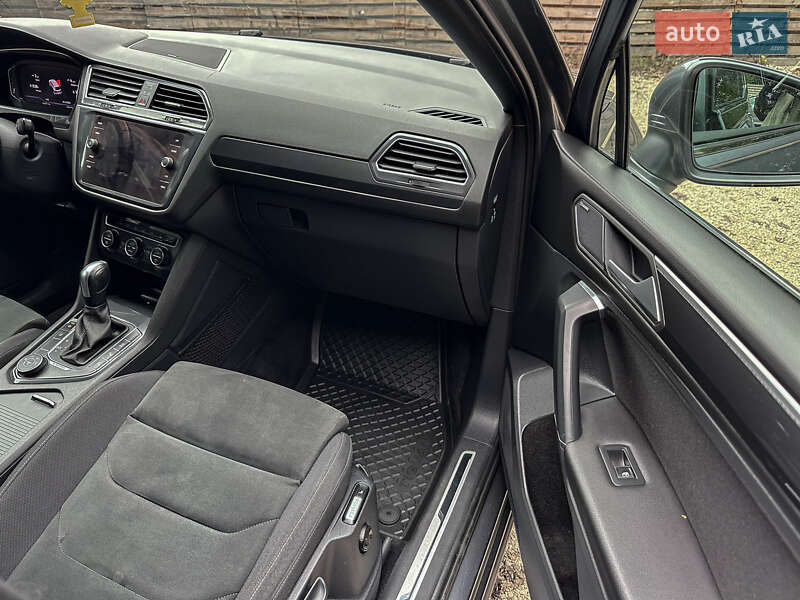 Позашляховик / Кросовер Volkswagen Tiguan 2019 в Бродах фото 129 Позашляховик / Кросовер Volkswagen Tiguan 2019 в Бродах