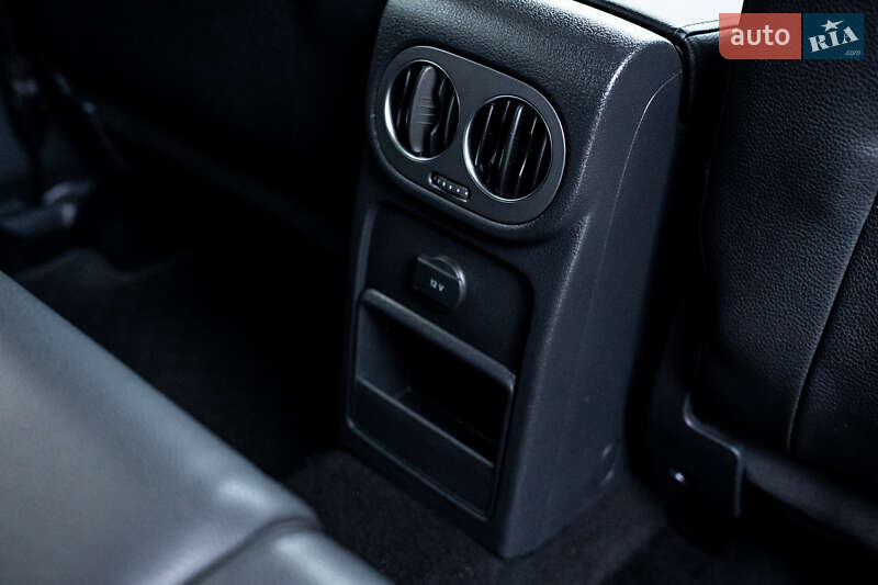 Внедорожник / Кроссовер Volkswagen Tiguan 2016 в Киеве фото 36 Внедорожник / Кроссовер Volkswagen Tiguan 2016 в Киеве