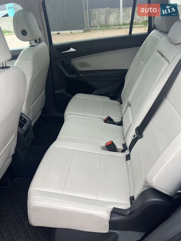 Внедорожник / Кроссовер Volkswagen Tiguan 2017 в Белой Церкви фото 12 Внедорожник / Кроссовер Volkswagen Tiguan 2017 в Белой Церкви