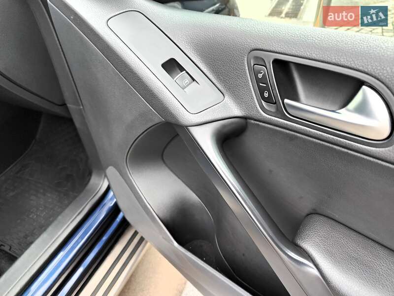Позашляховик / Кросовер Volkswagen Tiguan 2011 в Києві фото 51 Позашляховик / Кросовер Volkswagen Tiguan 2011 в Києві