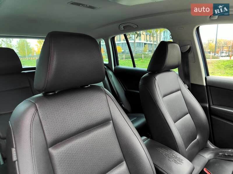 Позашляховик / Кросовер Volkswagen Tiguan 2011 в Києві фото 57 Позашляховик / Кросовер Volkswagen Tiguan 2011 в Києві