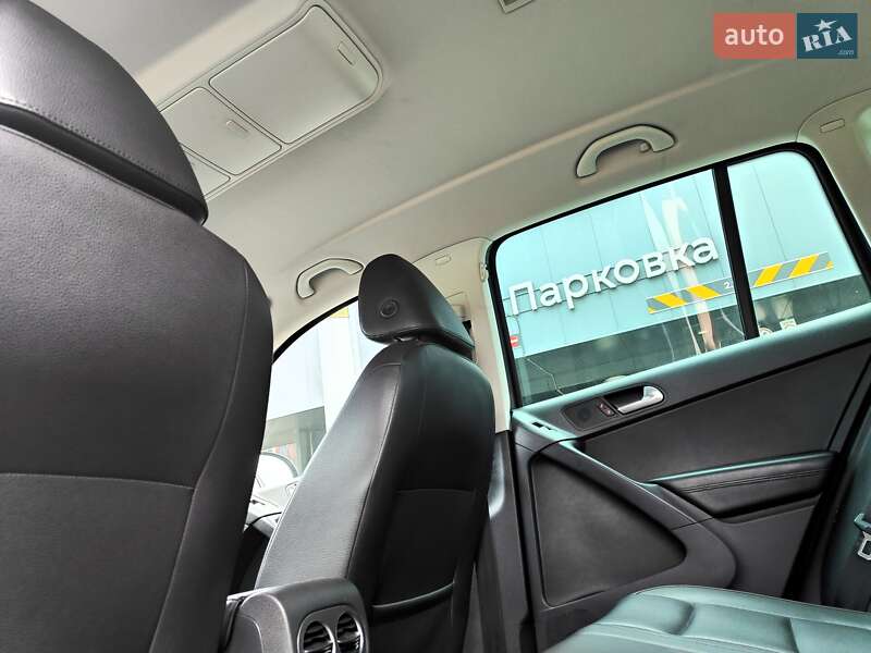 Позашляховик / Кросовер Volkswagen Tiguan 2011 в Києві фото 48 Позашляховик / Кросовер Volkswagen Tiguan 2011 в Києві
