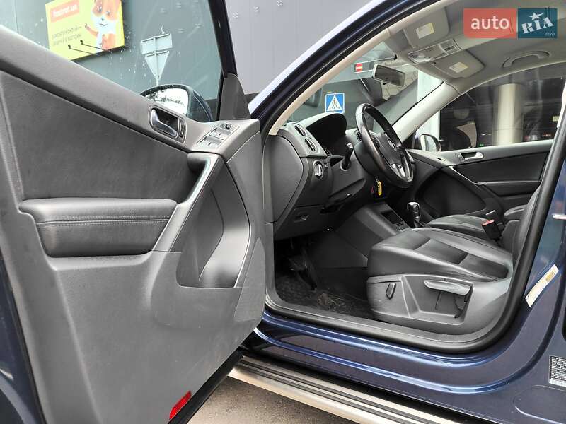 Позашляховик / Кросовер Volkswagen Tiguan 2011 в Києві фото 34 Позашляховик / Кросовер Volkswagen Tiguan 2011 в Києві
