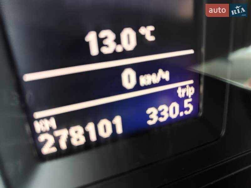 Позашляховик / Кросовер Volkswagen Tiguan 2011 в Києві фото 37 Позашляховик / Кросовер Volkswagen Tiguan 2011 в Києві