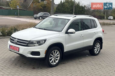 Внедорожник / Кроссовер Volkswagen Tiguan 2016 в Житомире