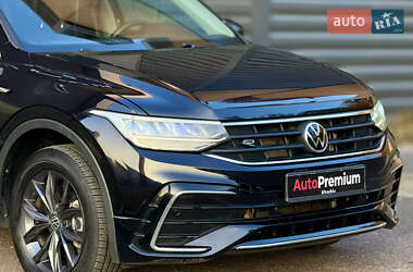 Внедорожник / Кроссовер Volkswagen Tiguan 2021 в 