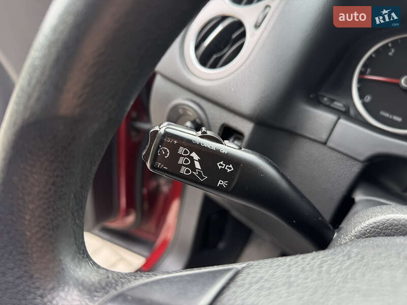 Внедорожник / Кроссовер Volkswagen Tiguan 2008 в Киеве фото 12 Внедорожник / Кроссовер Volkswagen Tiguan 2008 в Киеве