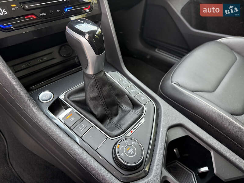 Внедорожник / Кроссовер Volkswagen Tiguan 2022 в Киеве