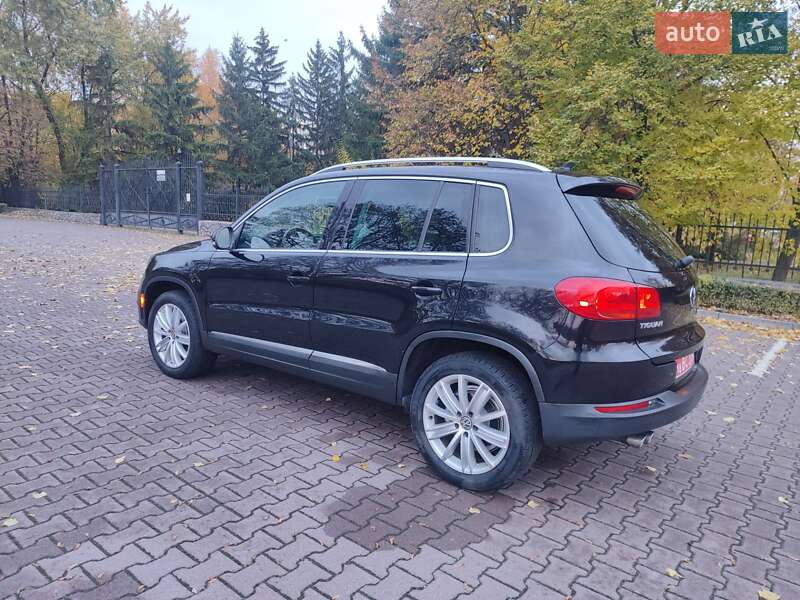 Внедорожник / Кроссовер Volkswagen Tiguan 2014 в Миргороде