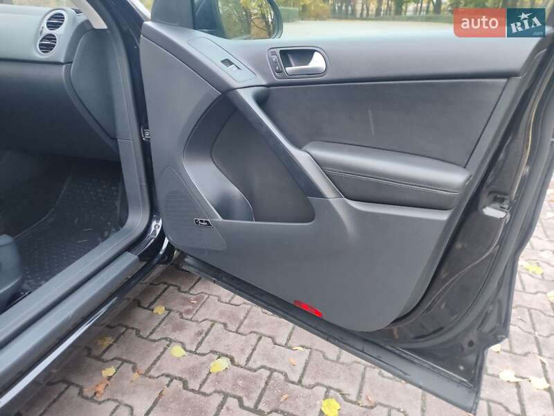 Внедорожник / Кроссовер Volkswagen Tiguan 2014 в Миргороде