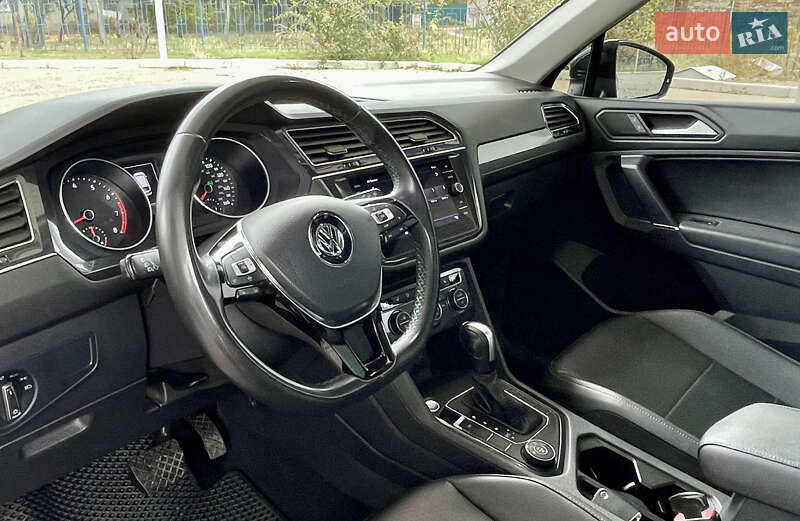 Внедорожник / Кроссовер Volkswagen Tiguan 2019 в Николаеве