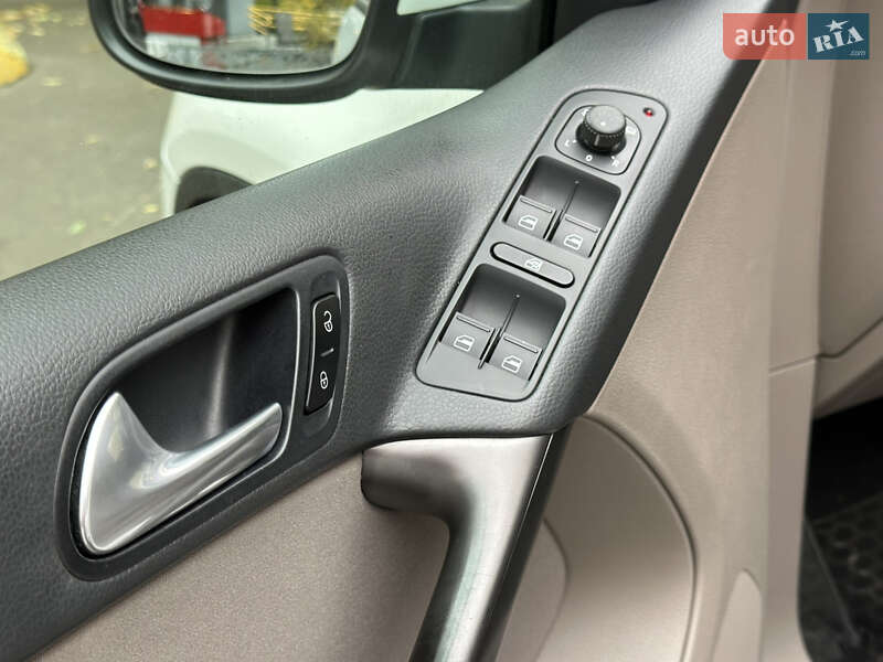 Внедорожник / Кроссовер Volkswagen Tiguan 2008 в Киеве фото 47 Внедорожник / Кроссовер Volkswagen Tiguan 2008 в Киеве