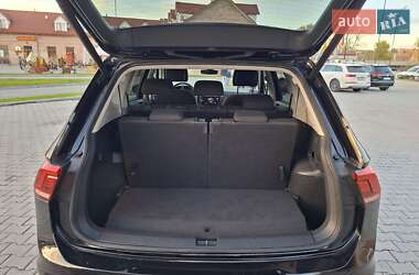 Внедорожник / Кроссовер Volkswagen Tiguan 2020 в 