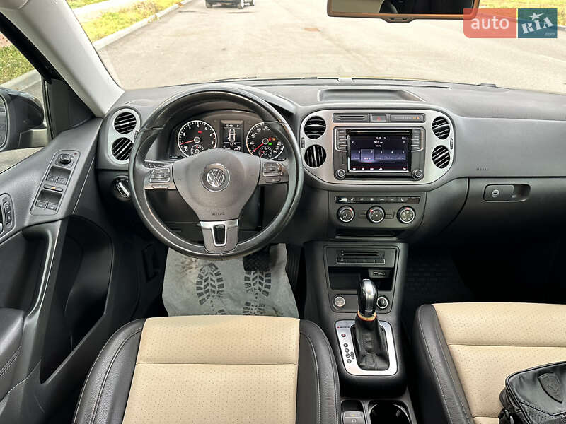 Внедорожник / Кроссовер Volkswagen Tiguan 2017 в Виннице