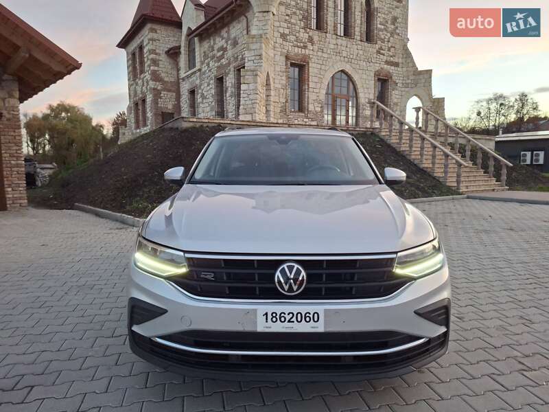 Внедорожник / Кроссовер Volkswagen Tiguan 2021 в Бережанах