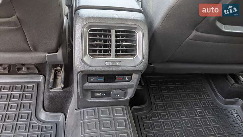 Внедорожник / Кроссовер Volkswagen Tiguan 2018 в Днепре фото 22 Внедорожник / Кроссовер Volkswagen Tiguan 2018 в Днепре