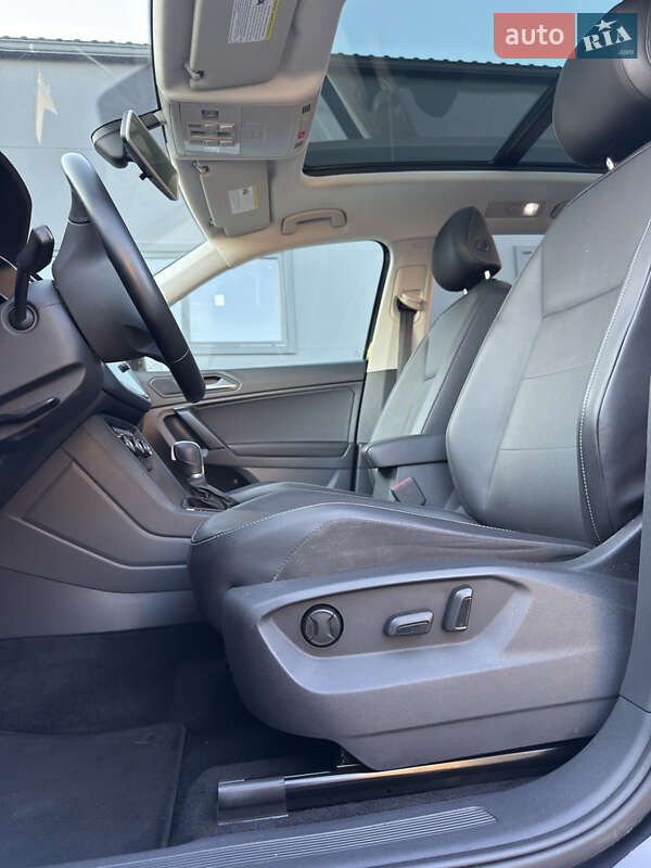 Позашляховик / Кросовер Volkswagen Tiguan 2019 в Рівному фото 25 Позашляховик / Кросовер Volkswagen Tiguan 2019 в Рівному