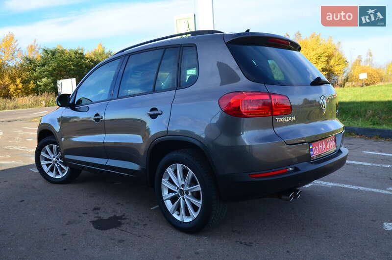 Внедорожник / Кроссовер Volkswagen Tiguan 2015 в Дрогобыче