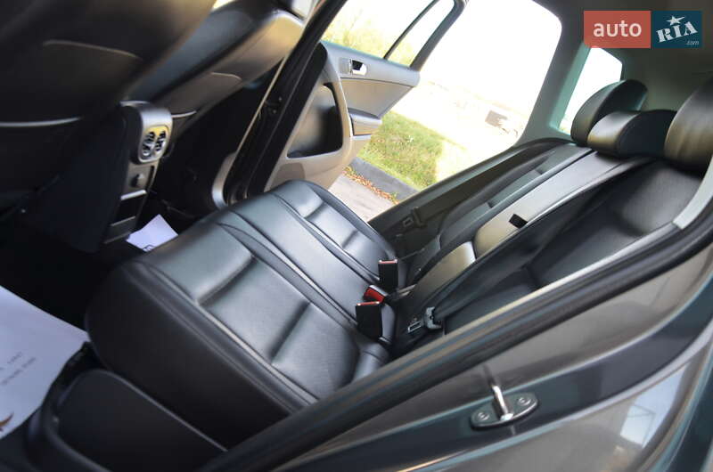 Внедорожник / Кроссовер Volkswagen Tiguan 2015 в Дрогобыче