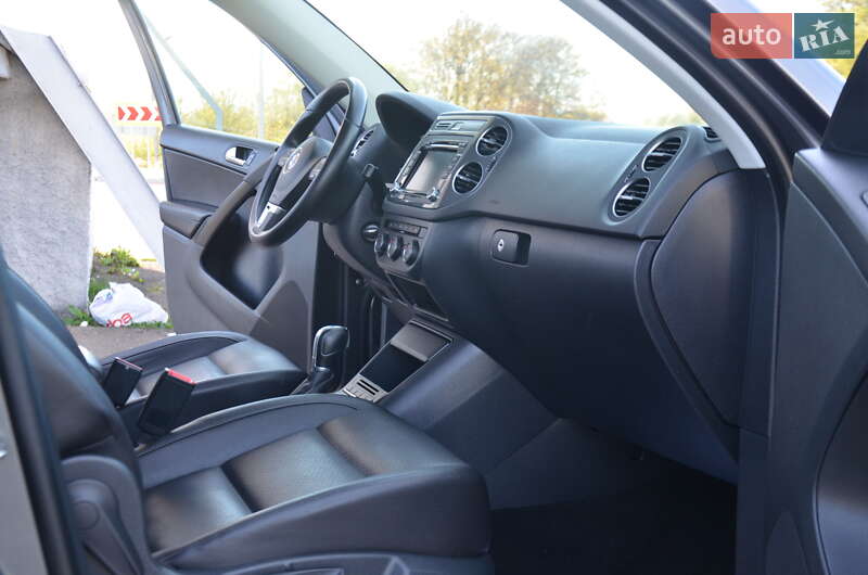 Внедорожник / Кроссовер Volkswagen Tiguan 2015 в Дрогобыче