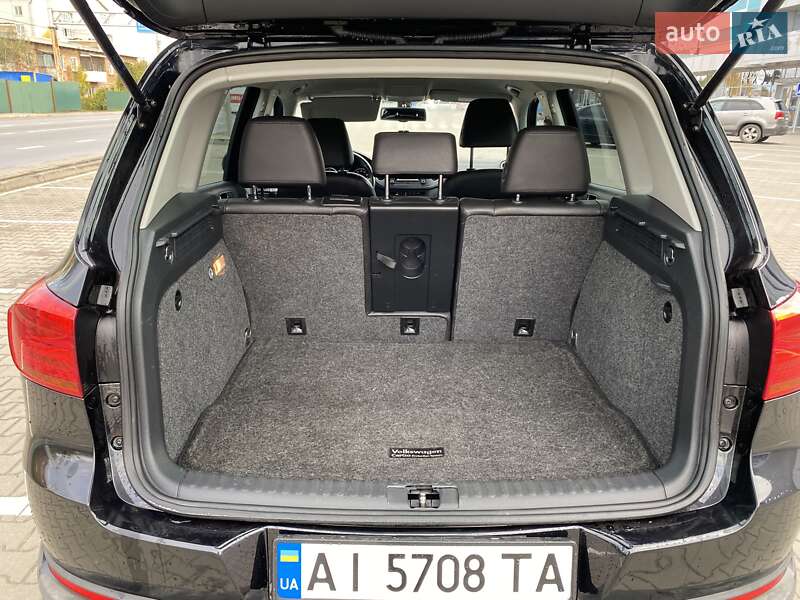 Внедорожник / Кроссовер Volkswagen Tiguan 2015 в Конотопе