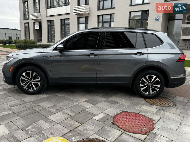 Внедорожник / Кроссовер Volkswagen Tiguan 2023 в Киеве