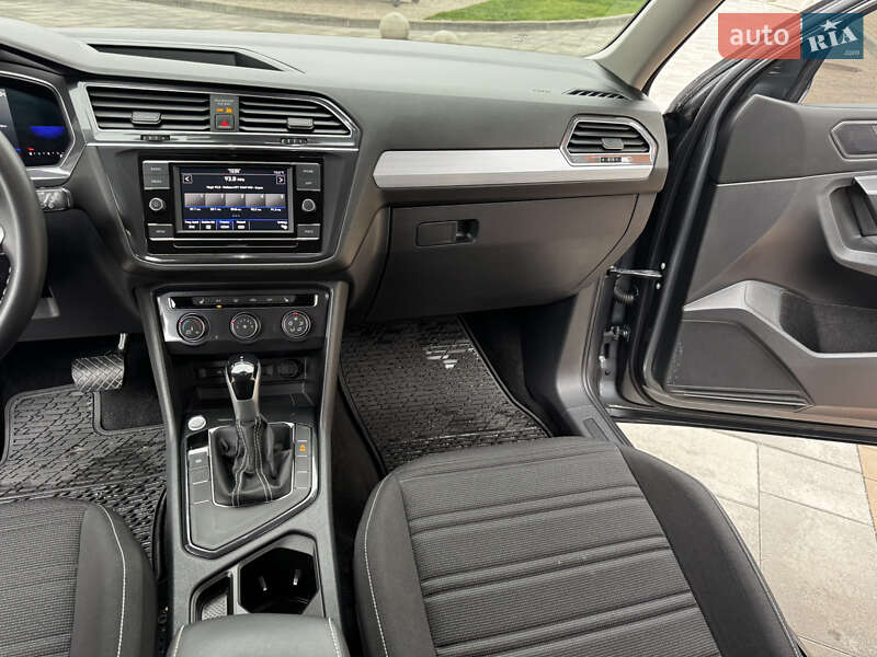 Внедорожник / Кроссовер Volkswagen Tiguan 2023 в Киеве