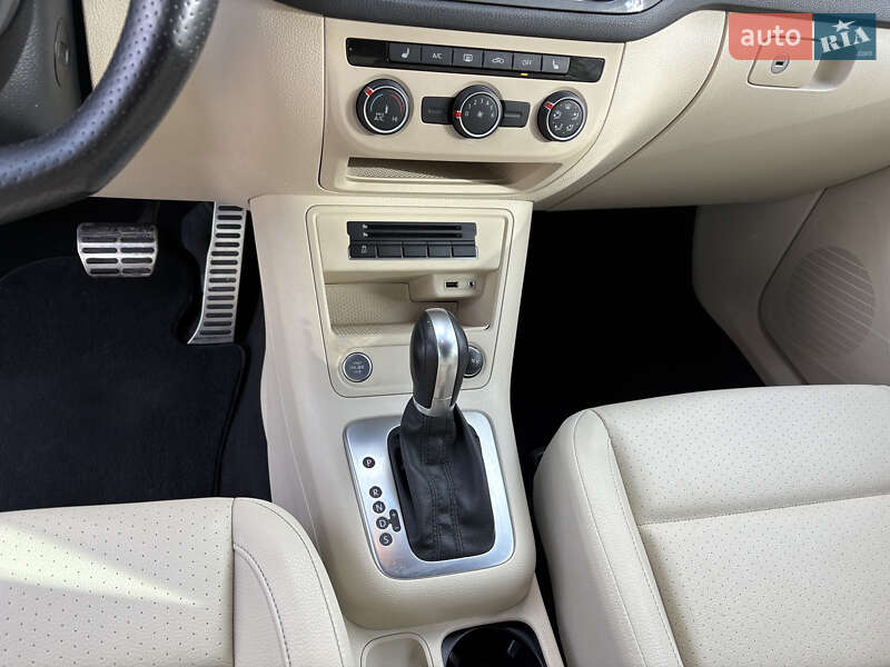 Позашляховик / Кросовер Volkswagen Tiguan 2015 в Рівному фото 22 Позашляховик / Кросовер Volkswagen Tiguan 2015 в Рівному