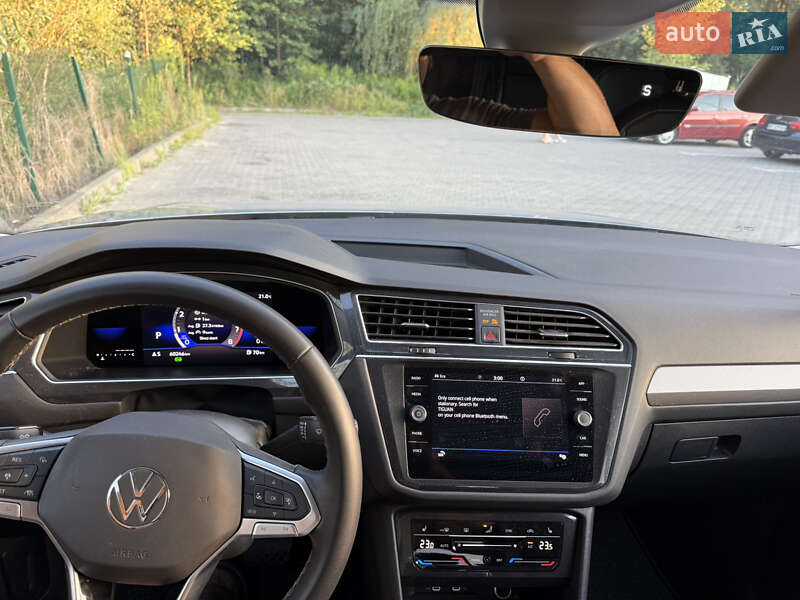 Внедорожник / Кроссовер Volkswagen Tiguan 2022 в Львове