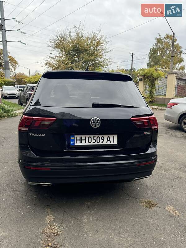 Внедорожник / Кроссовер Volkswagen Tiguan 2019 в Одессе фото 4 Внедорожник / Кроссовер Volkswagen Tiguan 2019 в Одессе