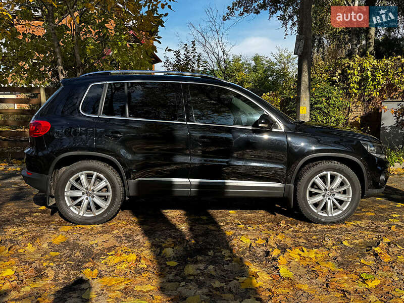 Внедорожник / Кроссовер Volkswagen Tiguan 2012 в Киеве