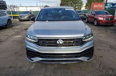 Внедорожник / Кроссовер Volkswagen Tiguan 2023 в 