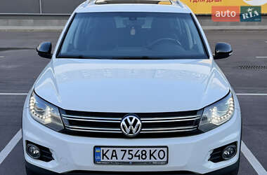 Позашляховик / Кросовер Volkswagen Tiguan 2016 в Києві