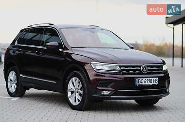 Позашляховик / Кросовер Volkswagen Tiguan 2018 в  фото 4 Позашляховик / Кросовер Volkswagen Tiguan 2018 в