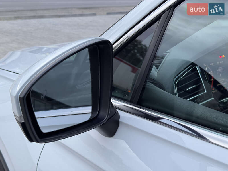 Внедорожник / Кроссовер Volkswagen Tiguan 2018 в Тернополе