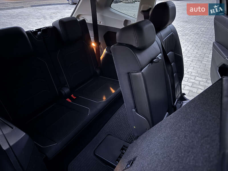 Внедорожник / Кроссовер Volkswagen Tiguan 2018 в Тернополе