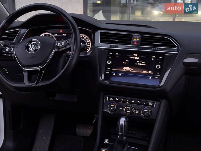 Внедорожник / Кроссовер Volkswagen Tiguan 2018 в Тернополе