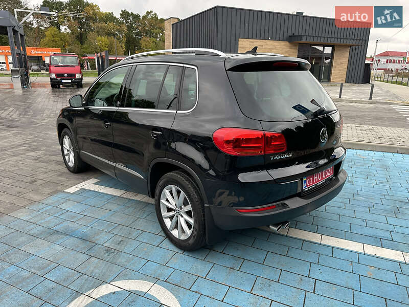 Внедорожник / Кроссовер Volkswagen Tiguan 2017 в Луцке