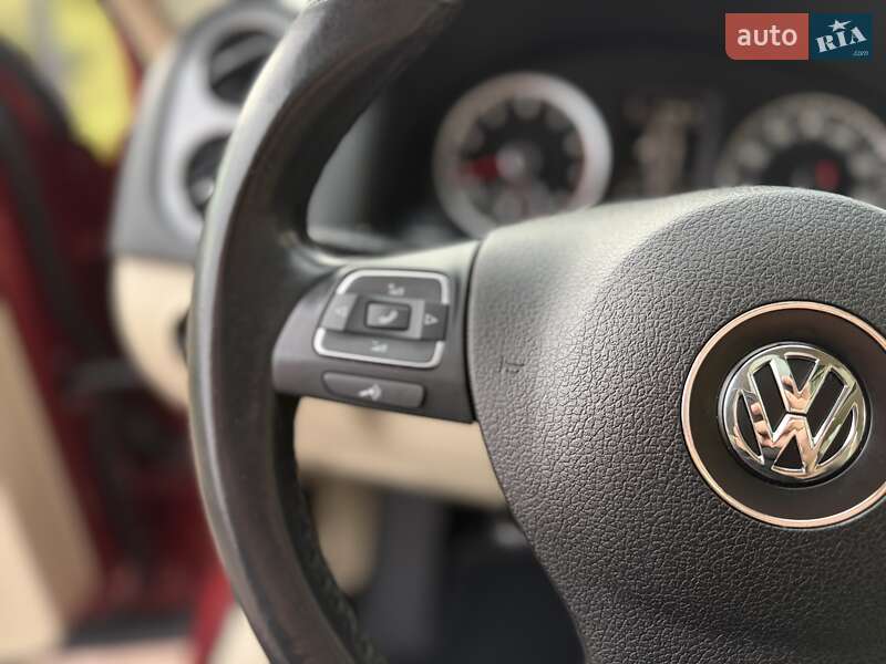 Позашляховик / Кросовер Volkswagen Tiguan 2014 в Стрию