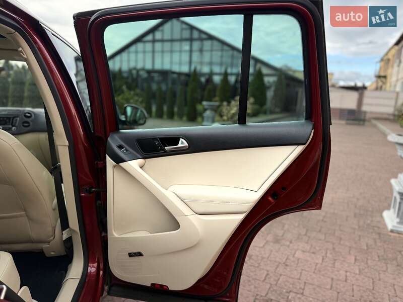 Позашляховик / Кросовер Volkswagen Tiguan 2014 в Стрию