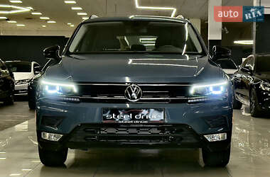 Внедорожник / Кроссовер Volkswagen Tiguan 2020 в 