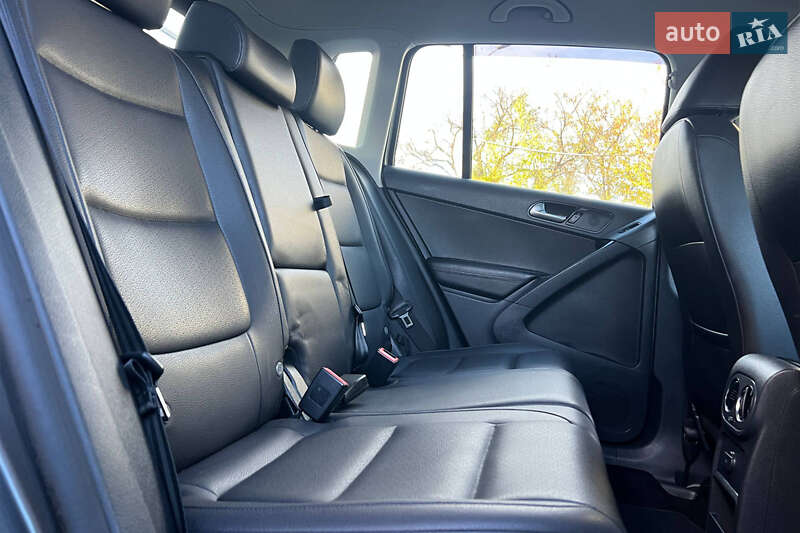 Позашляховик / Кросовер Volkswagen Tiguan 2016 в Івано-Франківську фото 17 Позашляховик / Кросовер Volkswagen Tiguan 2016 в Івано-Франківську