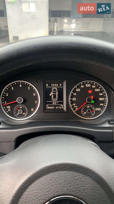 Позашляховик / Кросовер Volkswagen Tiguan 2011 в Новій Водолагі