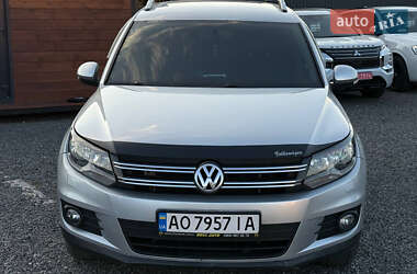 Позашляховик / Кросовер Volkswagen Tiguan 2012 в Нижніх Воротах