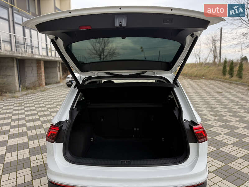 Позашляховик / Кросовер Volkswagen Tiguan 2021 в Львові фото 45 Позашляховик / Кросовер Volkswagen Tiguan 2021 в Львові