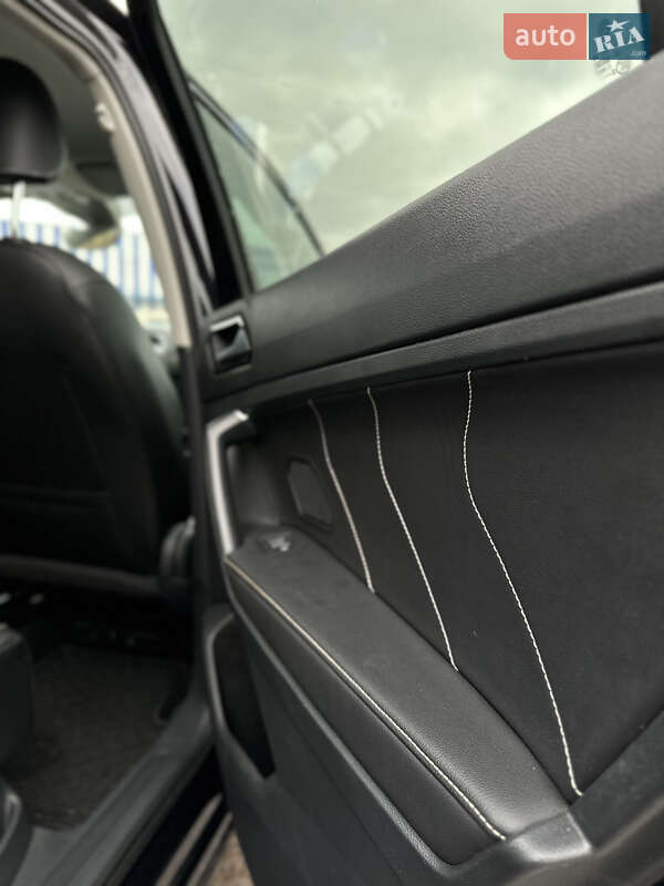 Позашляховик / Кросовер Volkswagen Tiguan 2022 в Рівному