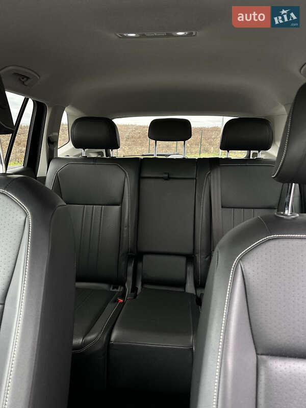 Позашляховик / Кросовер Volkswagen Tiguan 2022 в Рівному