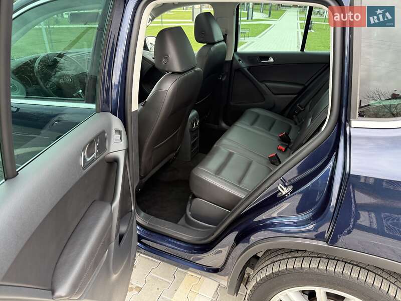 Внедорожник / Кроссовер Volkswagen Tiguan 2013 в Львове